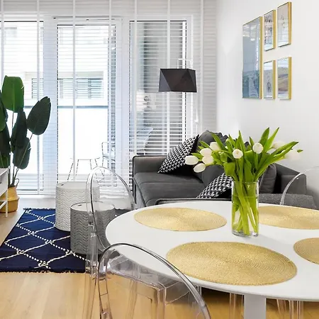 Blue Mare Dubai Kasprowicza 20b, Free Parking, Pool, Jacuzzi, Sauna, Gym