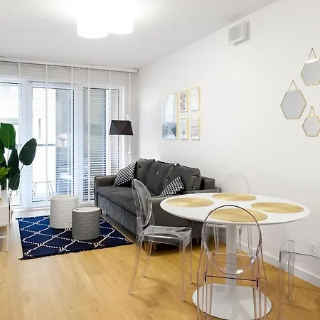 Blue Mare Dubai Kasprowicza 20b, Free Parking, Pool, Jacuzzi, Sauna, Gym